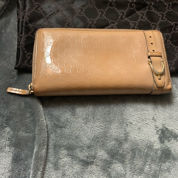 Gucci Micro Microguccissima Belt Zip Around Patent Leather Wallet - Picture 2 of 7